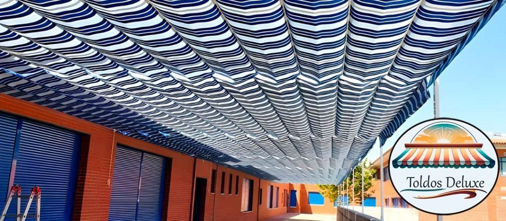 Pergola de Aluminio y lona